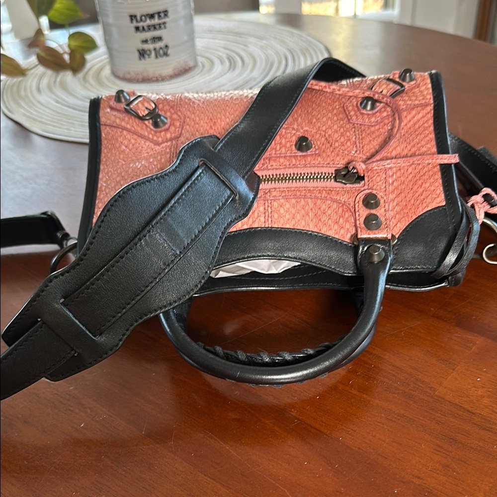 Balenciaga Crossbody - Picture 8 of 12